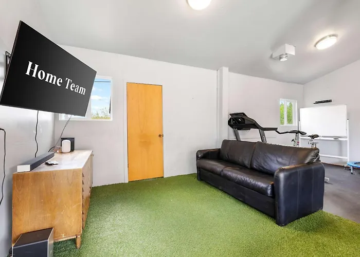 Holiday home The Sanctuary At Heights - Hot Tub - Gym